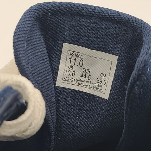 Vans Old Skool Classic Sneakers - Picture 6 of 6